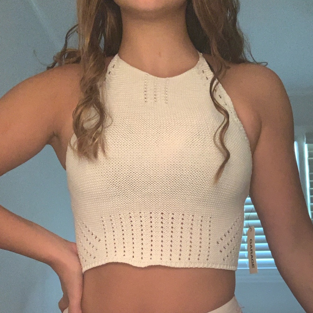 GARAGE HALTER SWEATER